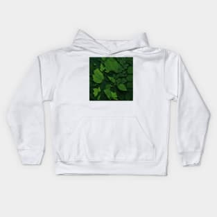 A mesmerizing mosaic of forest leaves Kids Hoodie